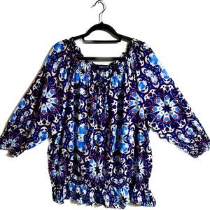 Jones New York Signature Woman blue print top. Elastic neck and waist. Size3X